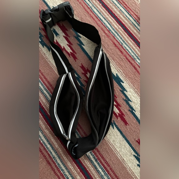 Running / Walking / travel - Waist belt - Picture 2 of 2